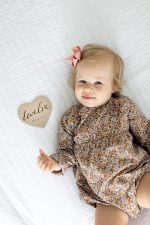Kate & Milo Baby Monthly Milestone Marker Discs, Reversible Photo Props, Baby Growth and Pregnancy Growth Cards, Wooden - Image 3